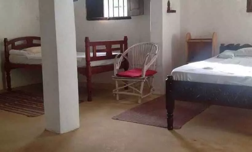 مسافرخانه Dudu Villas N Cottages