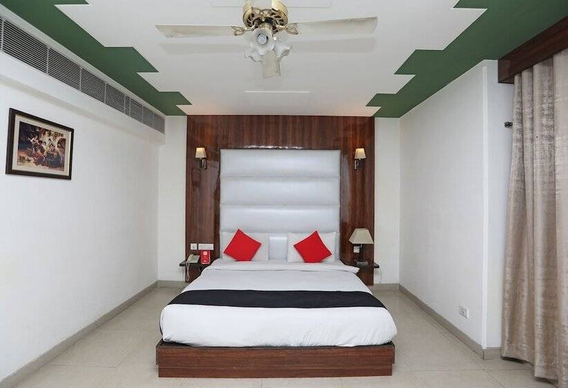 Hotell Capital O 445 Impress