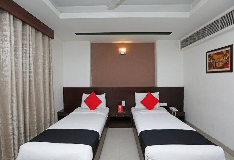 Hotell Capital O 445 Impress