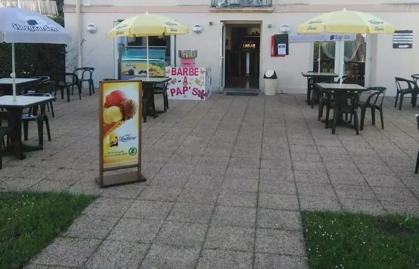 Hotelli Hôtel Du Parc