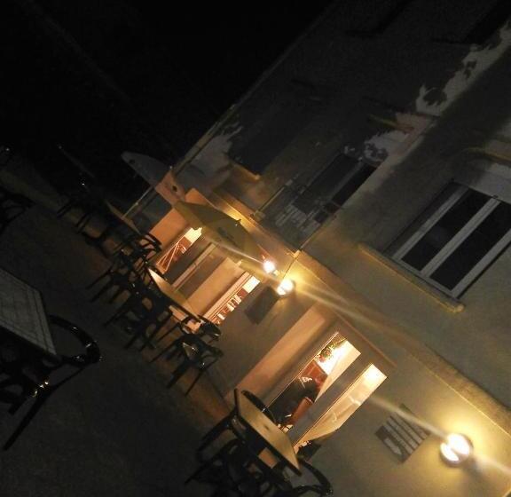 فندق Hôtel Du Parc