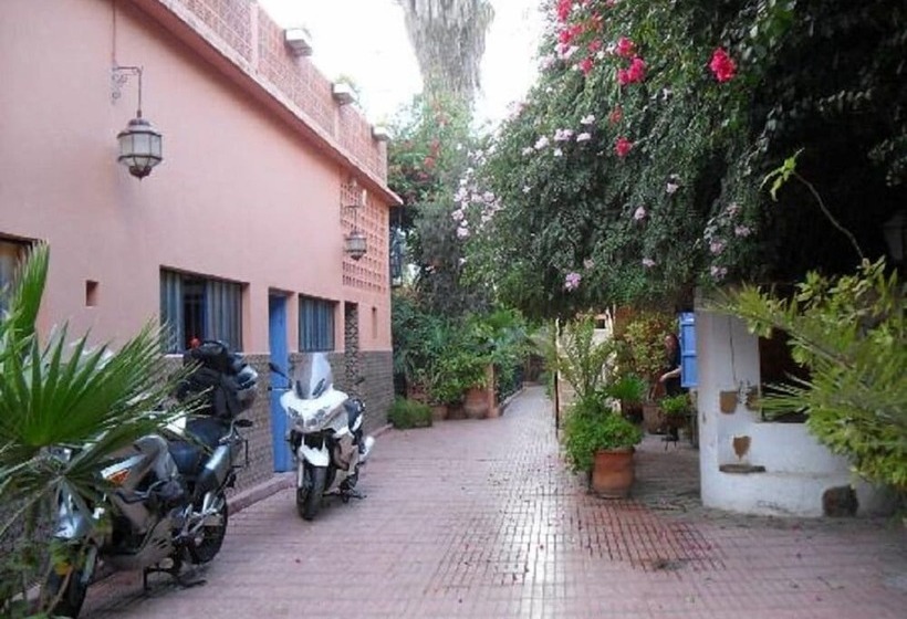 هتل Hôtel La Pergola