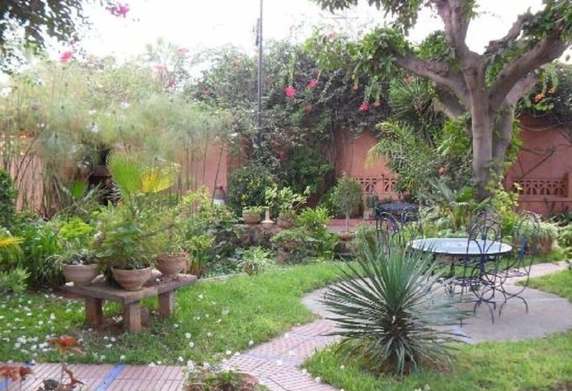 هتل Hôtel La Pergola