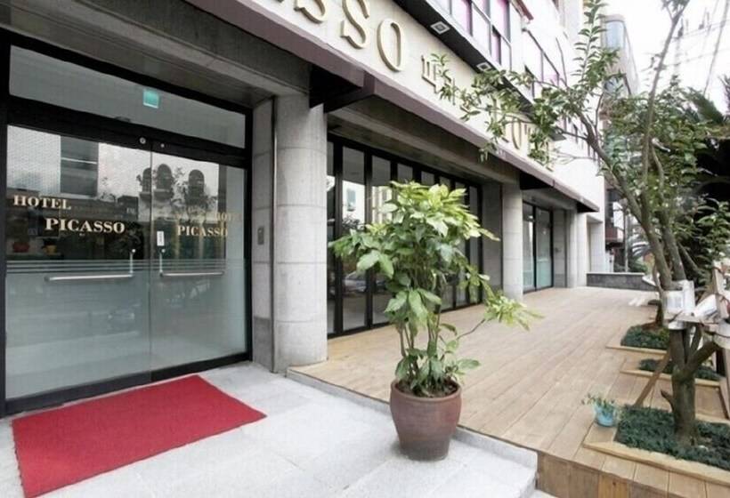 هتل Picasso
