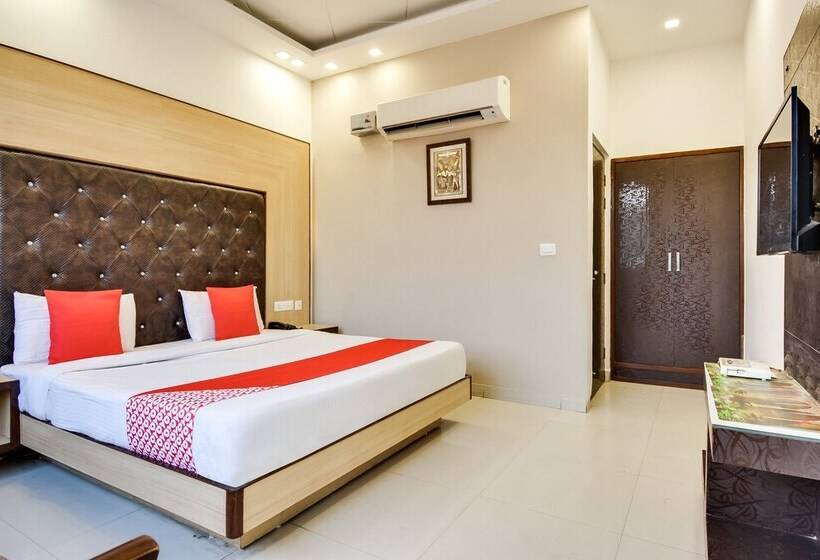 فندق Purple Residency By Oyo Rooms