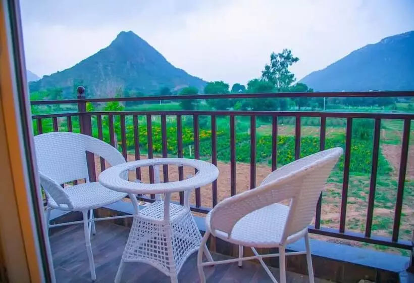 Hotelli The Green Genius Resort Pushkar