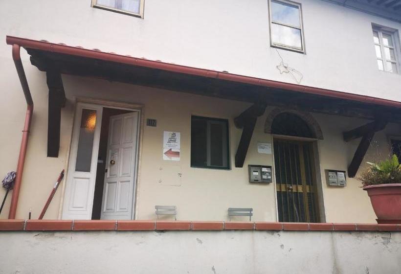 Пансион Smile Tower House