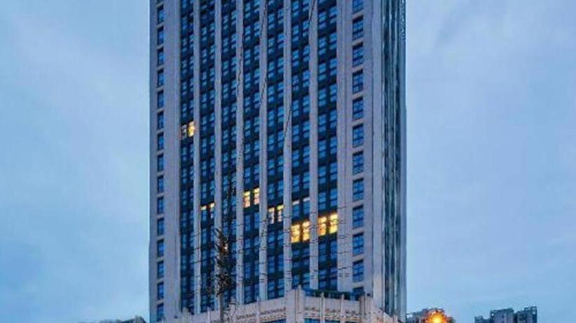 Atour Hotel Chengdu Tianfu New District Huayang Metro Station