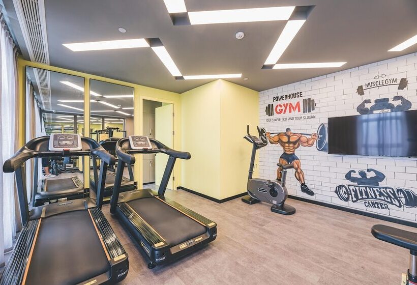 Atour Hotel Chengdu Tianfu New District Huayang Metro Station