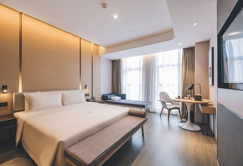 Atour Hotel Chengdu Tianfu New District Huayang Metro Station