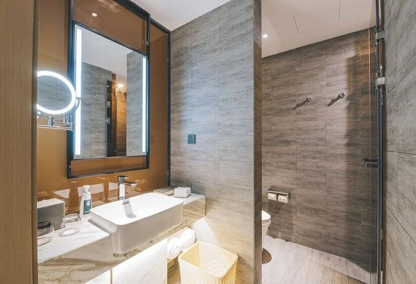 Atour Hotel Chengdu Tianfu New District Huayang Metro Station