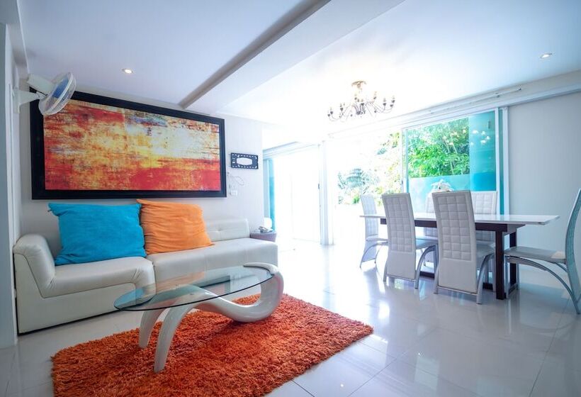 Szálloda Grand Blue Kamala