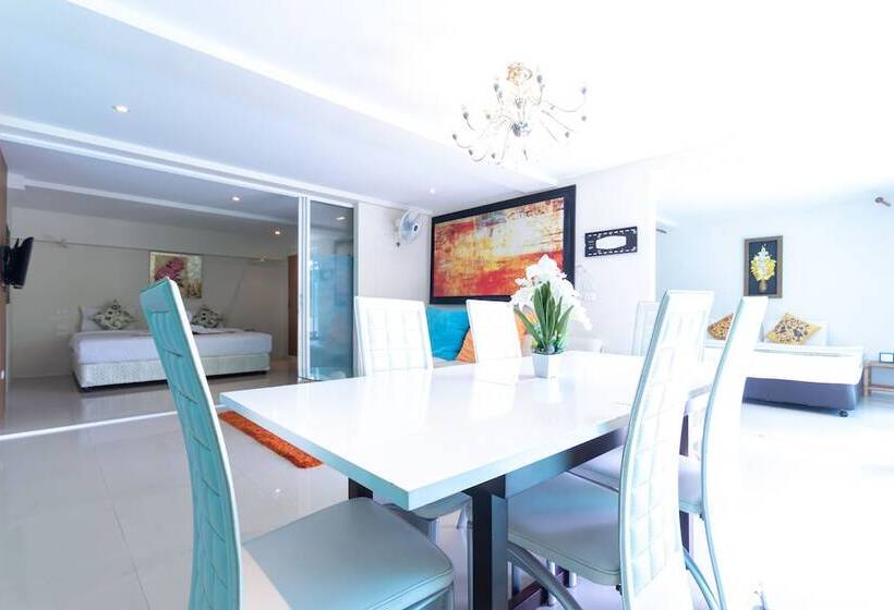 Szálloda Grand Blue Kamala