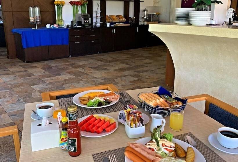 Szálloda Grand Blue Kamala