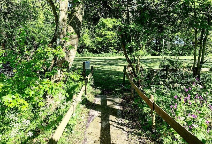 בית מלון כפרי Het Eiland