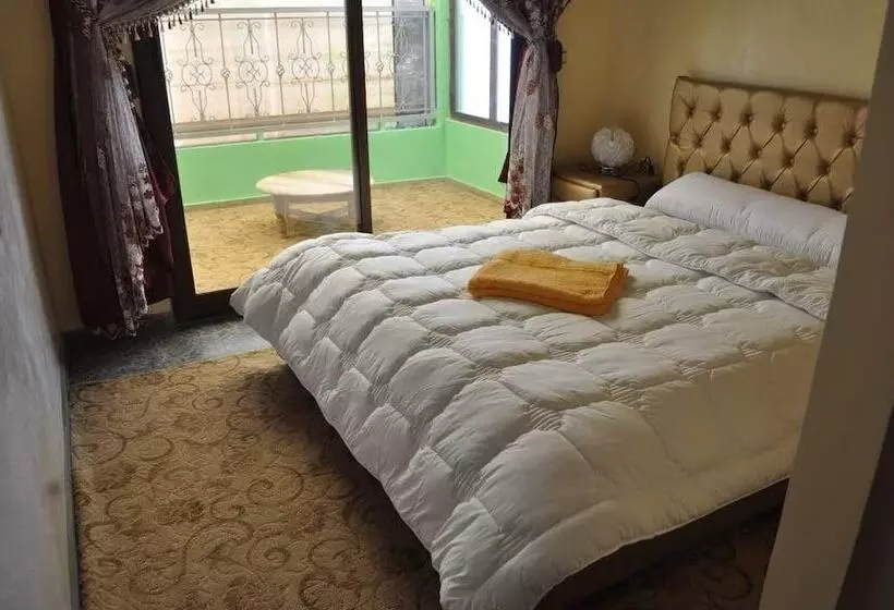 Hotelli Hôtel Royal