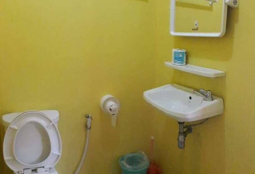 בית מלון כפרי Lee Red House