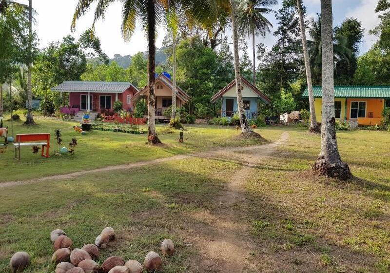 בית מלון כפרי Lee Red House