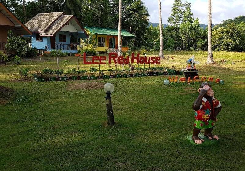 בית מלון כפרי Lee Red House