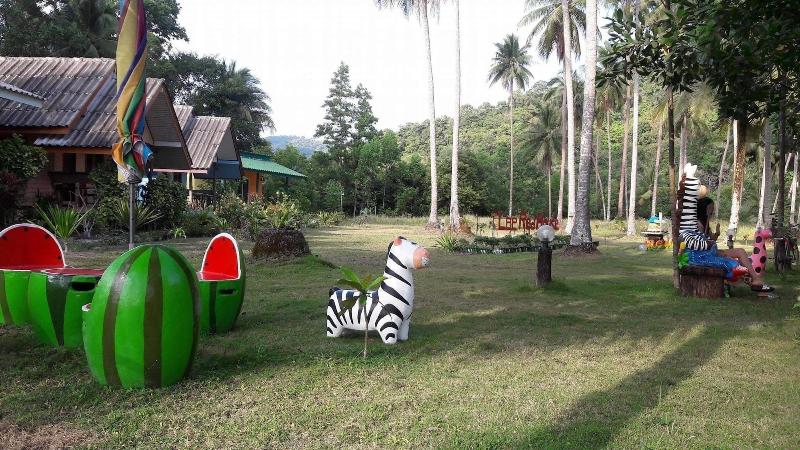 בית מלון כפרי Lee Red House