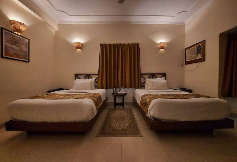 فندق Nadiya Parao Resort, Corbett