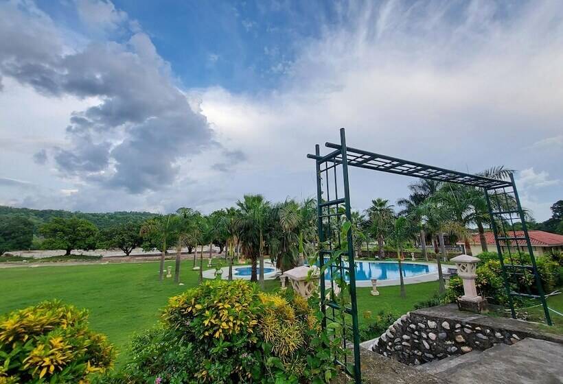 فندق Nadiya Parao Resort, Corbett
