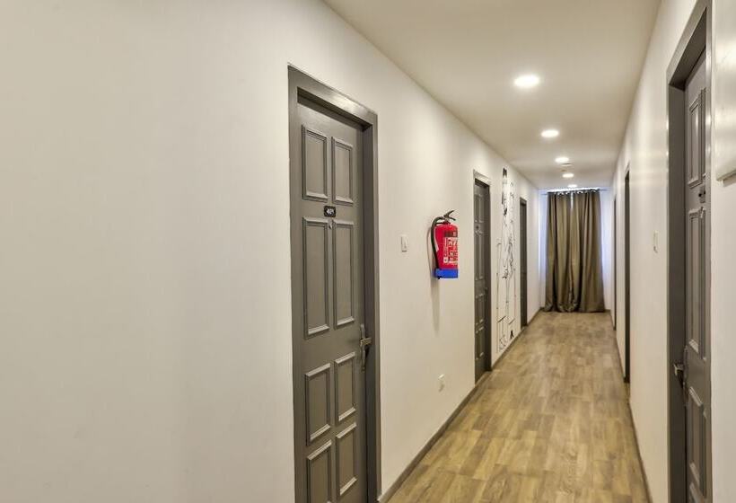 בית מלון כפרי Oyo Townhouse 156 Maraimalai Nagar