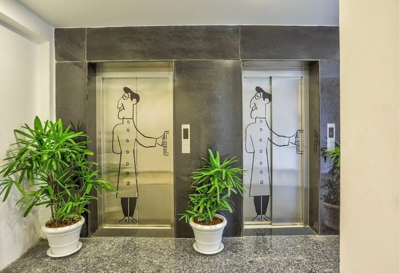 בית מלון כפרי Oyo Townhouse 156 Maraimalai Nagar