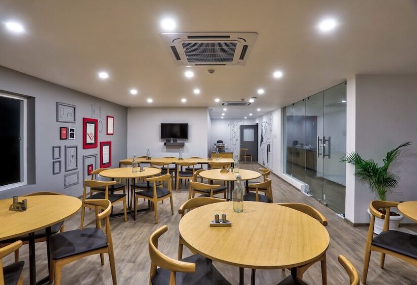 בית מלון כפרי Oyo Townhouse 156 Maraimalai Nagar