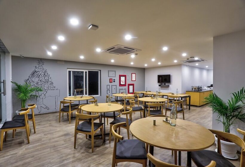 בית מלון כפרי Oyo Townhouse 156 Maraimalai Nagar