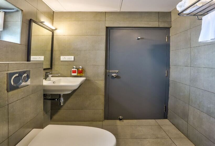 בית מלון כפרי Oyo Townhouse 156 Maraimalai Nagar