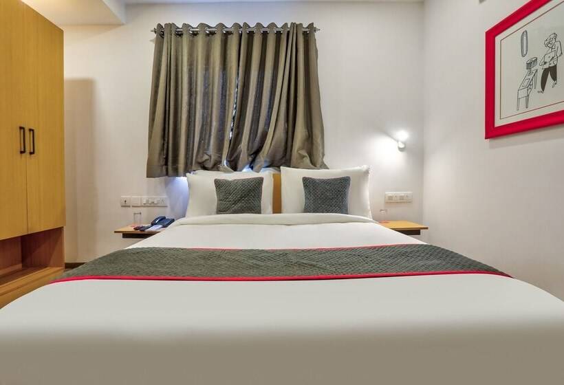 בית מלון כפרי Oyo Townhouse 156 Maraimalai Nagar