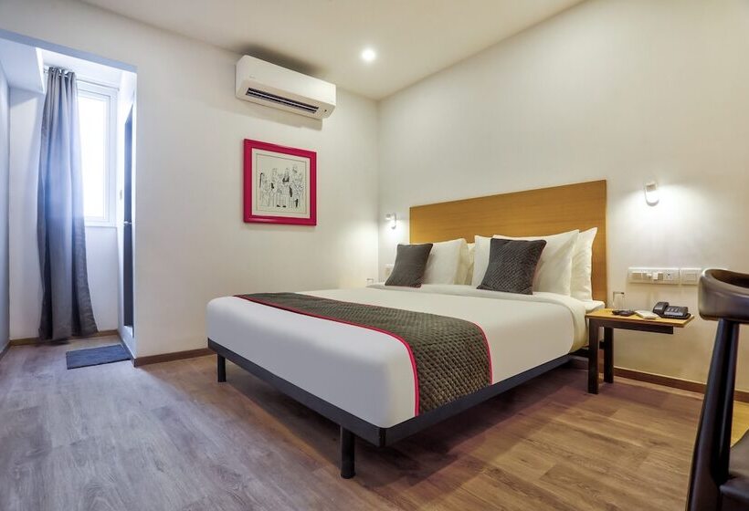 בית מלון כפרי Oyo Townhouse 156 Maraimalai Nagar