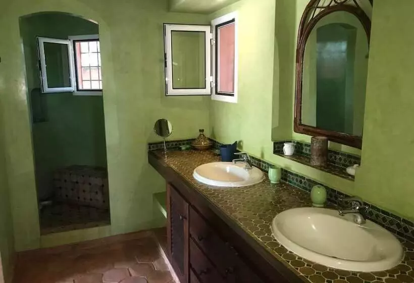 هتل Suñu Keur Lodge
