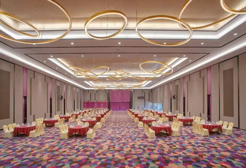 ホテル The Zuri Dumai