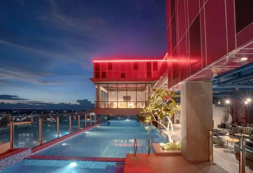 ホテル The Zuri Dumai