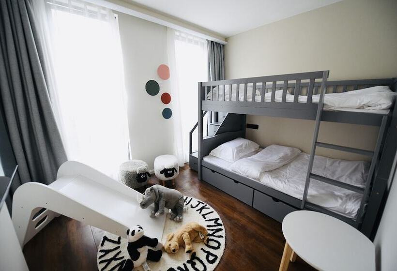 ホテル Ya An Juyuan Color