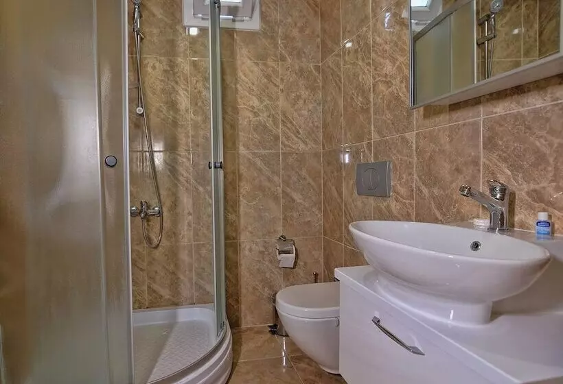 Airport Güllük Otel