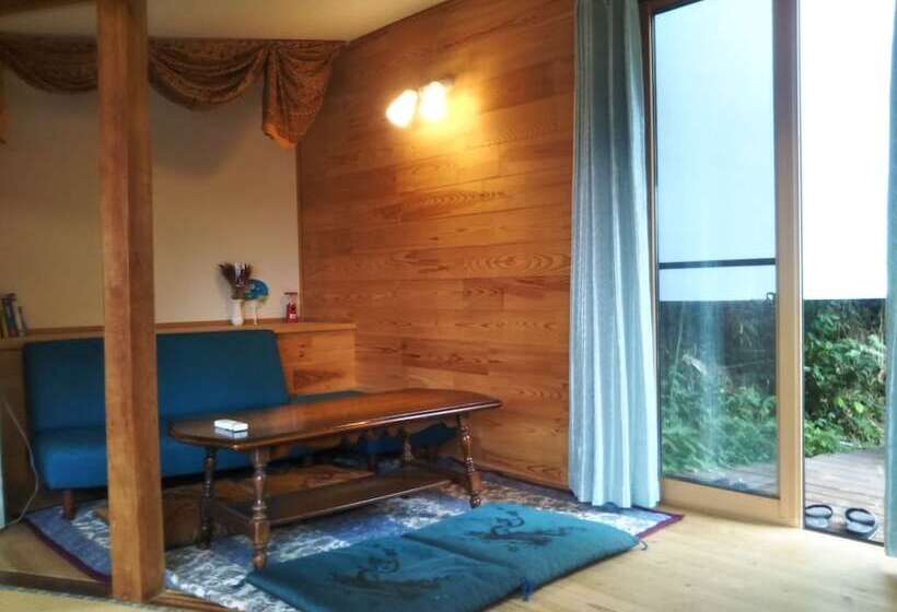 Рёкан Yuya Takanoyu Bekkan