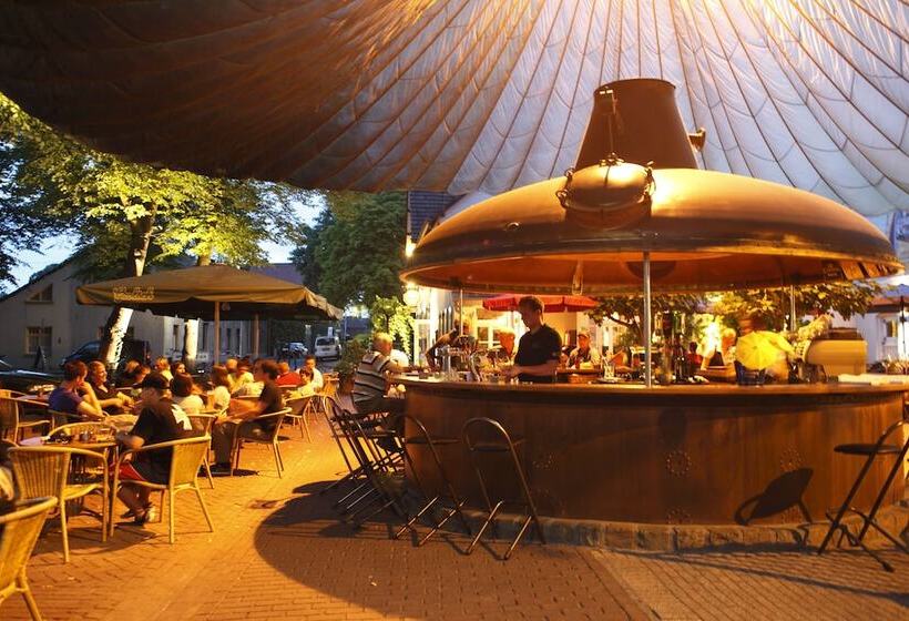 In De Witte Dame Hotel Bar Kitchen Apartments