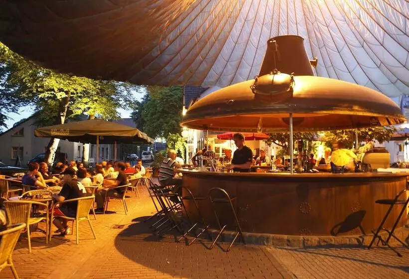 In De Witte Dame Hotel Bar Kitchen Apartments