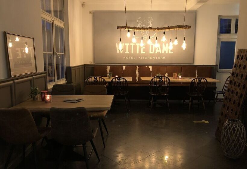 In De Witte Dame Hotel Bar Kitchen Apartments