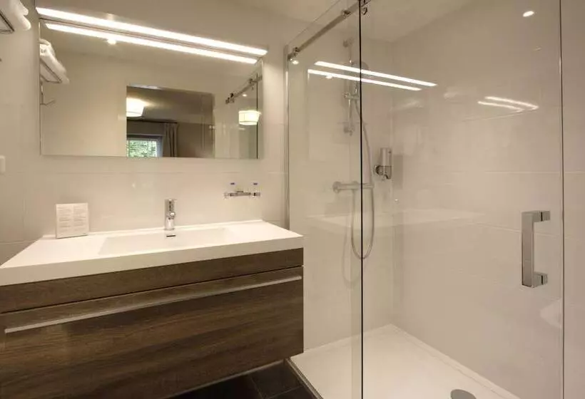 In De Witte Dame Hotel Bar Kitchen Apartments