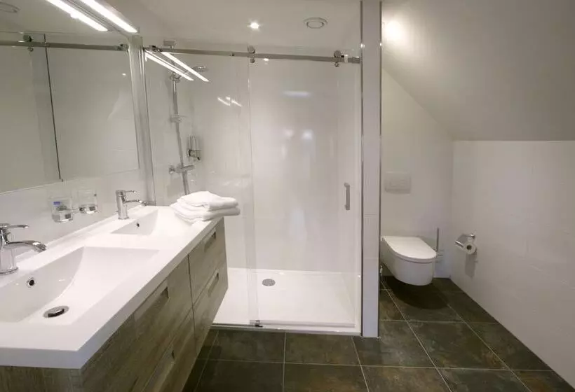 In De Witte Dame Hotel Bar Kitchen Apartments