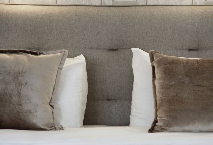 In De Witte Dame Hotel Bar Kitchen Apartments