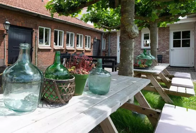 Hotelli Hof Van Renesse