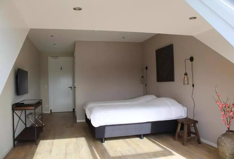 Hotelli Hof Van Renesse