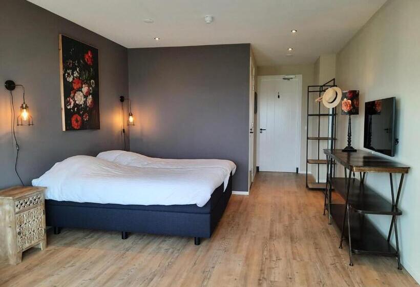 Отель Hof Van Renesse