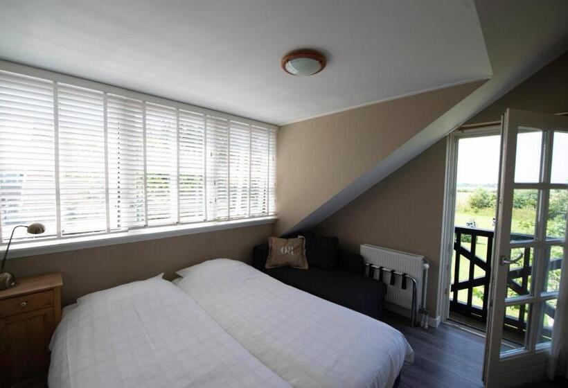 Отель Hof Van Renesse