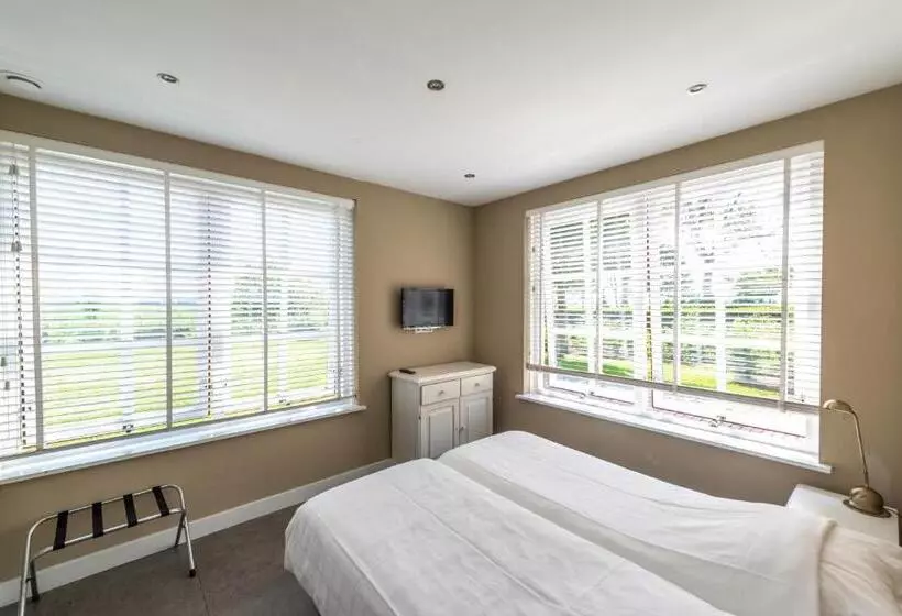 Hotelli Hof Van Renesse
